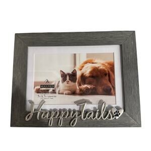 Malden “Happy Tails” picture frame